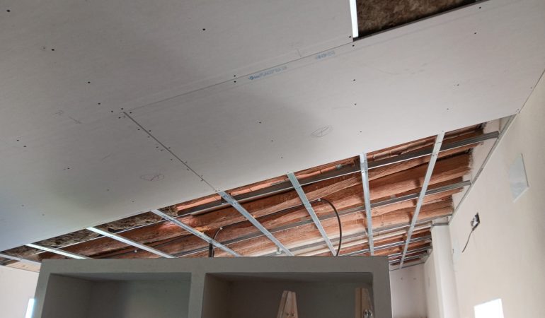 Reformes pladur girona sostre -Solucions Integrals KJA