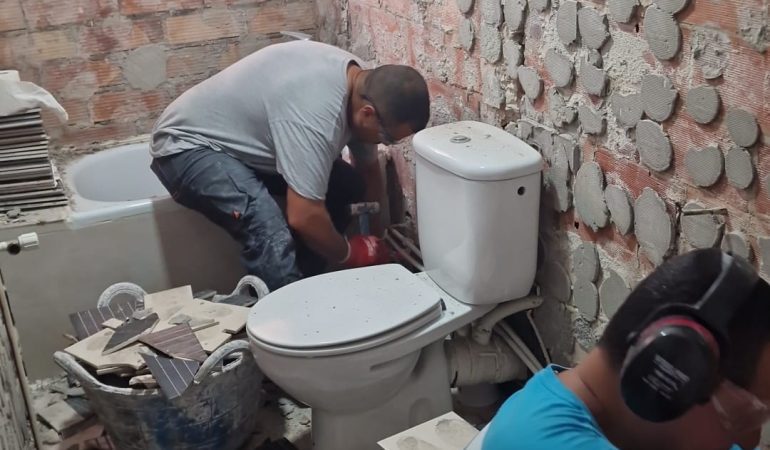 Reformes pladur girona bany -Solucions Integrals KJA